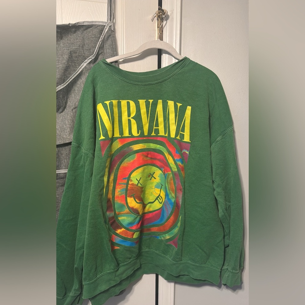 NIRVANA Green Multicolor Graphic Crewneck Sweater excellent condition large/xl